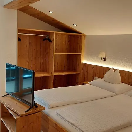 Alpenpension Maderer Guest house 3*