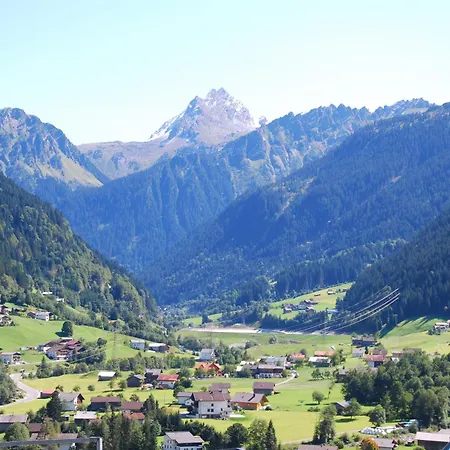 Alpenpension Maderer بيت ضيافة 3*